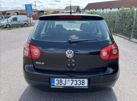 Volkswagen - Golf