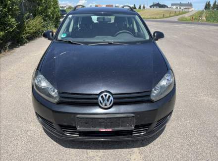 Volkswagen - Golf