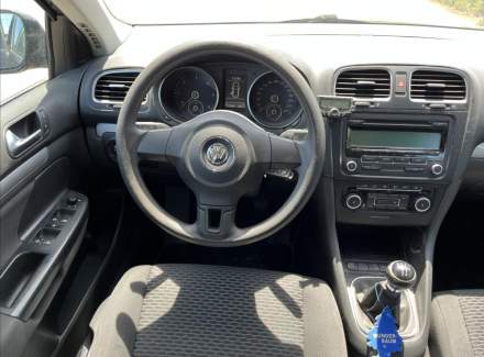 Volkswagen - Golf