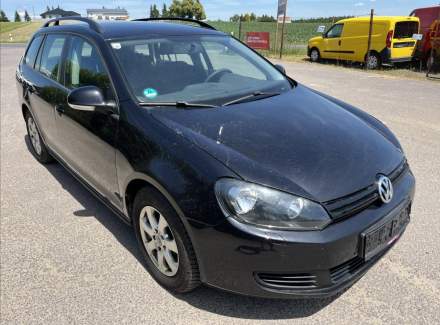 Volkswagen - Golf