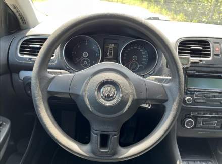 Volkswagen - Golf