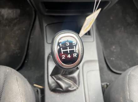 Mitsubishi - Outlander