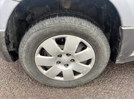 Mitsubishi - Outlander