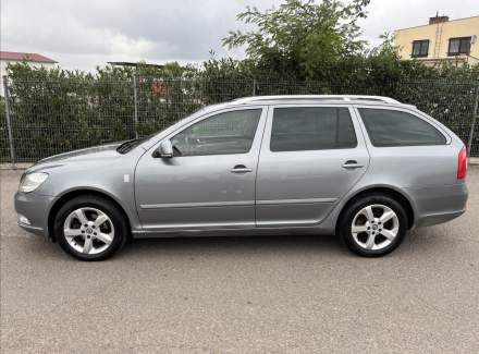 Škoda - Octavia
