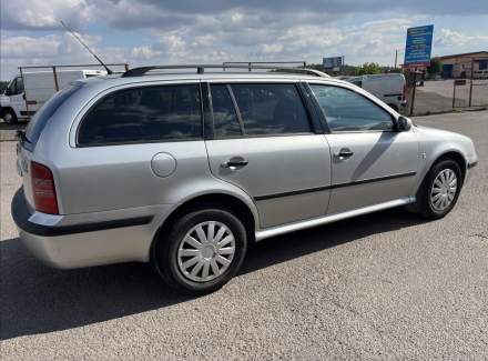 Škoda - Octavia