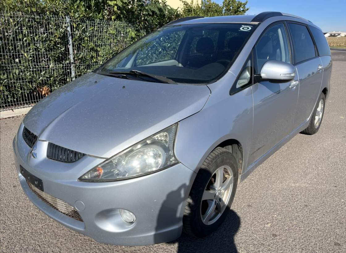 Mitsubishi - Grandis