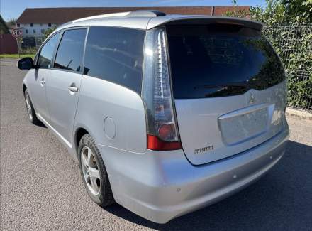 Mitsubishi - Grandis