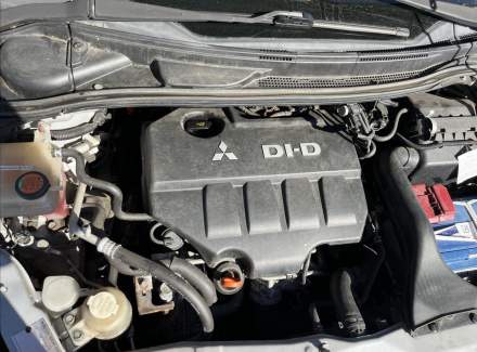 Mitsubishi - Grandis