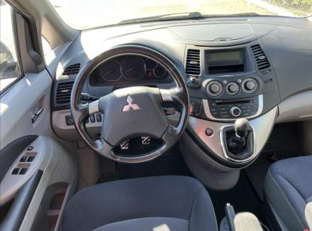 Mitsubishi - Grandis