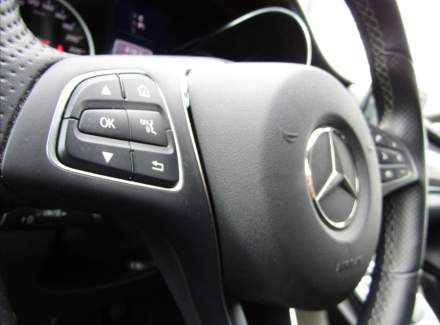 Mercedes-Benz - V-class