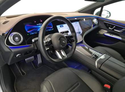 Mercedes-Benz - EQE