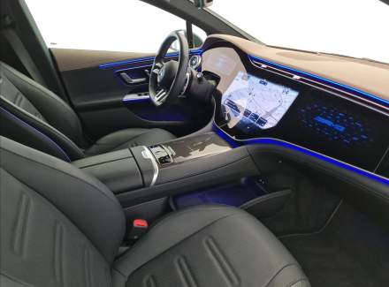 Mercedes-Benz - EQE