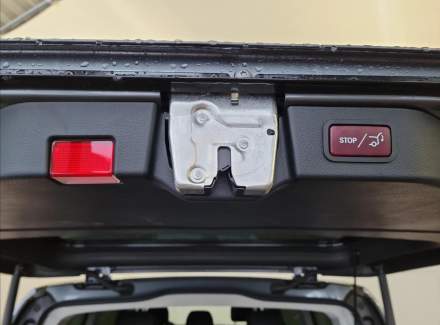 Mercedes-Benz - V-class