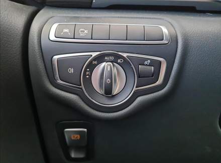 Mercedes-Benz - V-class