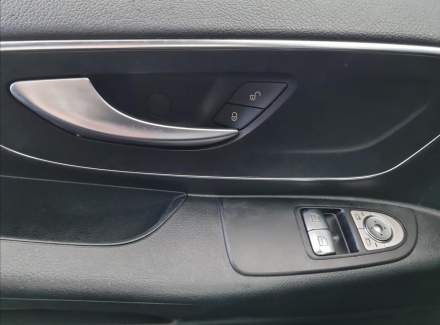 Mercedes-Benz - Vito