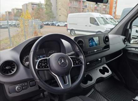 Mercedes-Benz - Sprinter