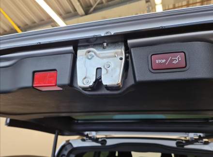 Mercedes-Benz - V-class