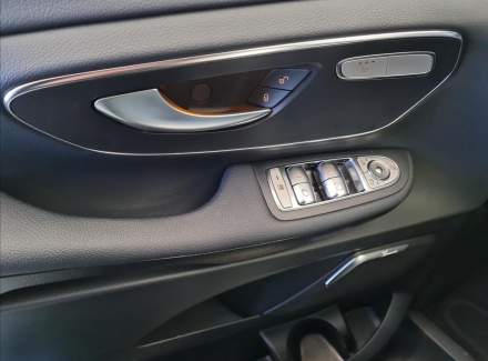 Mercedes-Benz - V-class