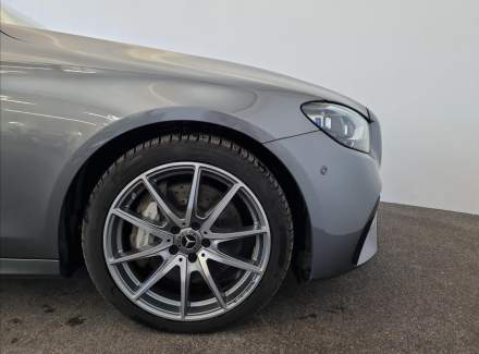 Mercedes-Benz - E-class