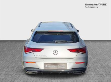 Mercedes-Benz - CLA