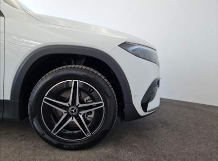 Mercedes-Benz - EQB