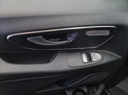 Mercedes-Benz - Vito