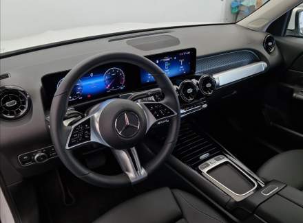 Mercedes-Benz - GLB