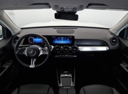 Mercedes-Benz - GLB