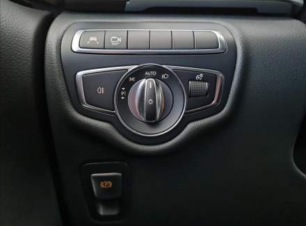 Mercedes-Benz - V-class