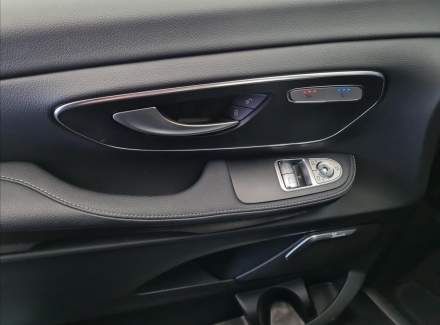 Mercedes-Benz - V-class