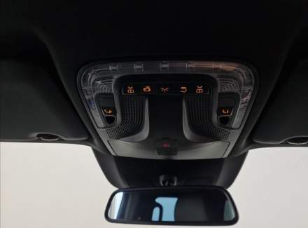 Mercedes-Benz - V-class