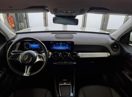 Mercedes-Benz - GLB
