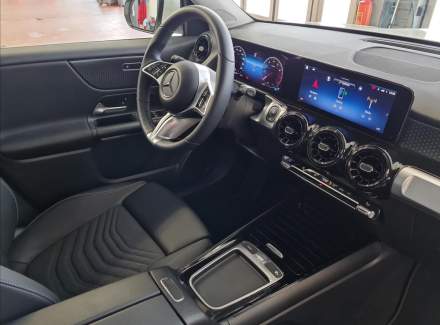 Mercedes-Benz - GLB