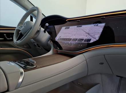 Mercedes-Benz - EQS