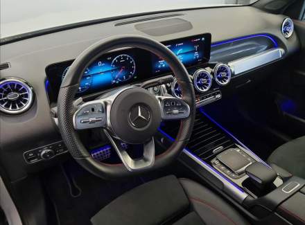 Mercedes-Benz - GLB