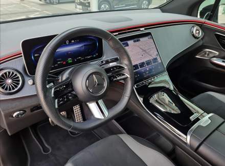 Mercedes-Benz - EQE