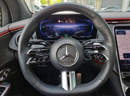 Mercedes-Benz - EQE