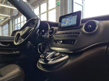 Mercedes-Benz - V-class