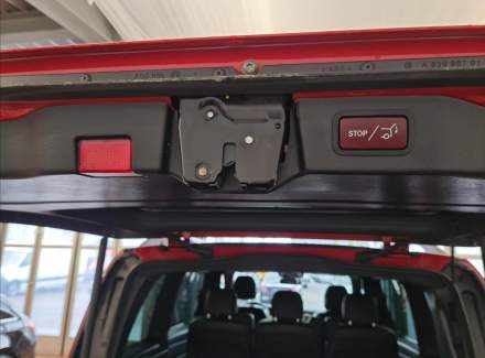 Mercedes-Benz - V-class