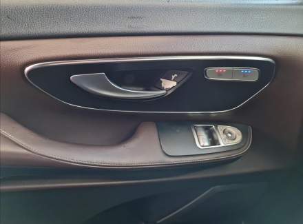 Mercedes-Benz - V-class