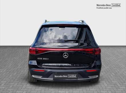 Mercedes-Benz - EQB