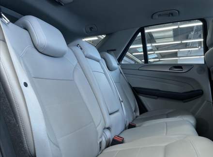 Mercedes-Benz - M-class