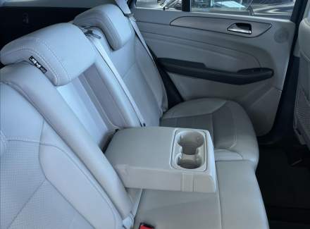 Mercedes-Benz - M-class