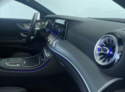 Mercedes-Benz - E-class