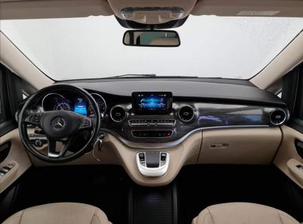 Mercedes-Benz - V-class