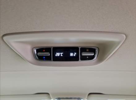 Mercedes-Benz - V-class