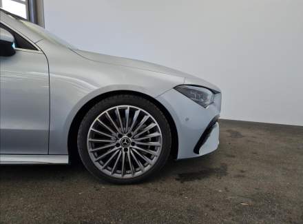 Mercedes-Benz - CLA