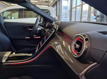 Mercedes-Benz - C-class