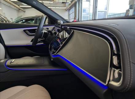 Mercedes-Benz - E-class