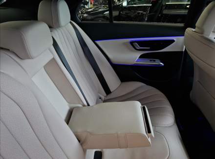 Mercedes-Benz - E-class